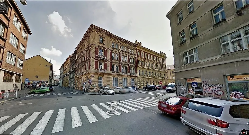 Colonial Ruterra 2Bdr Apartment Prag